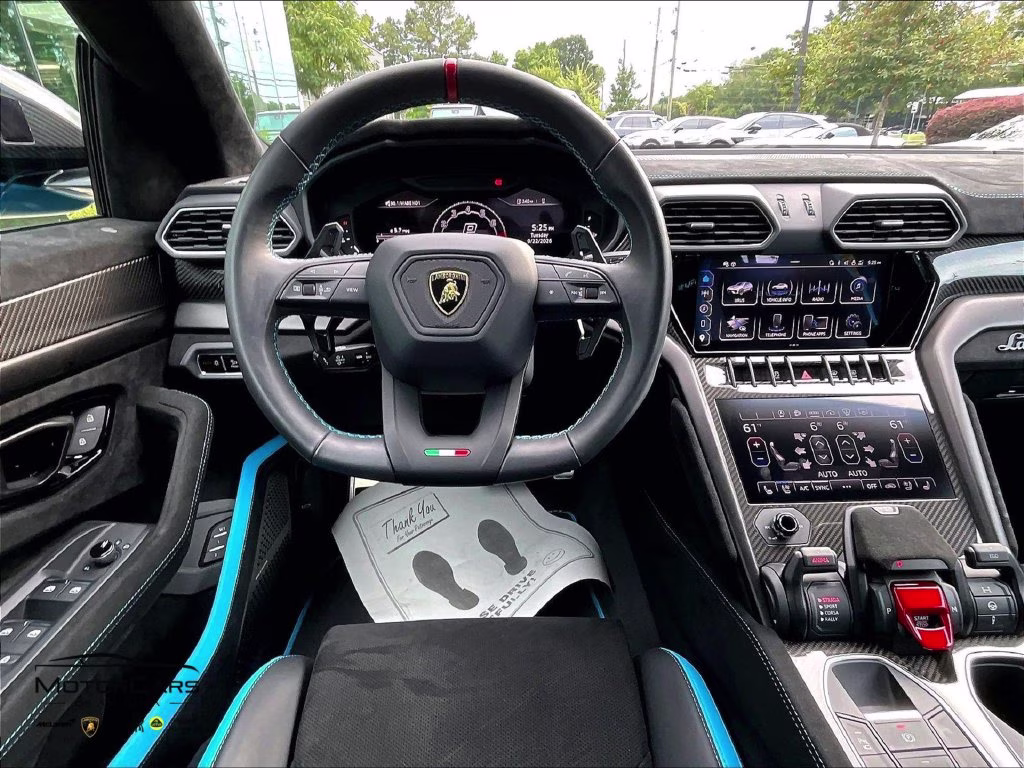 mph006_2289463951_zpbuc3zlxrla32126_2024_lamborghini_urus_performante_blue_7_113926_4c6d21be91