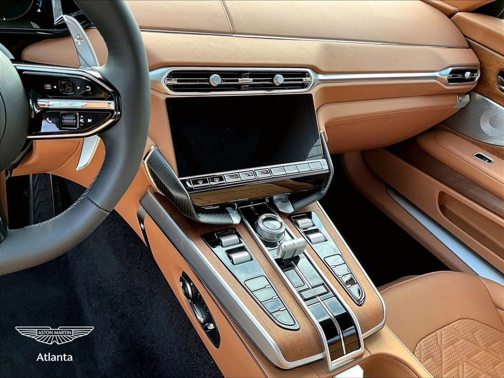 mph006_2722808077_scfumcev3tgj60723_2026_aston_martin_vanquish_v12_ghillies_green_7_109367_70075321e2