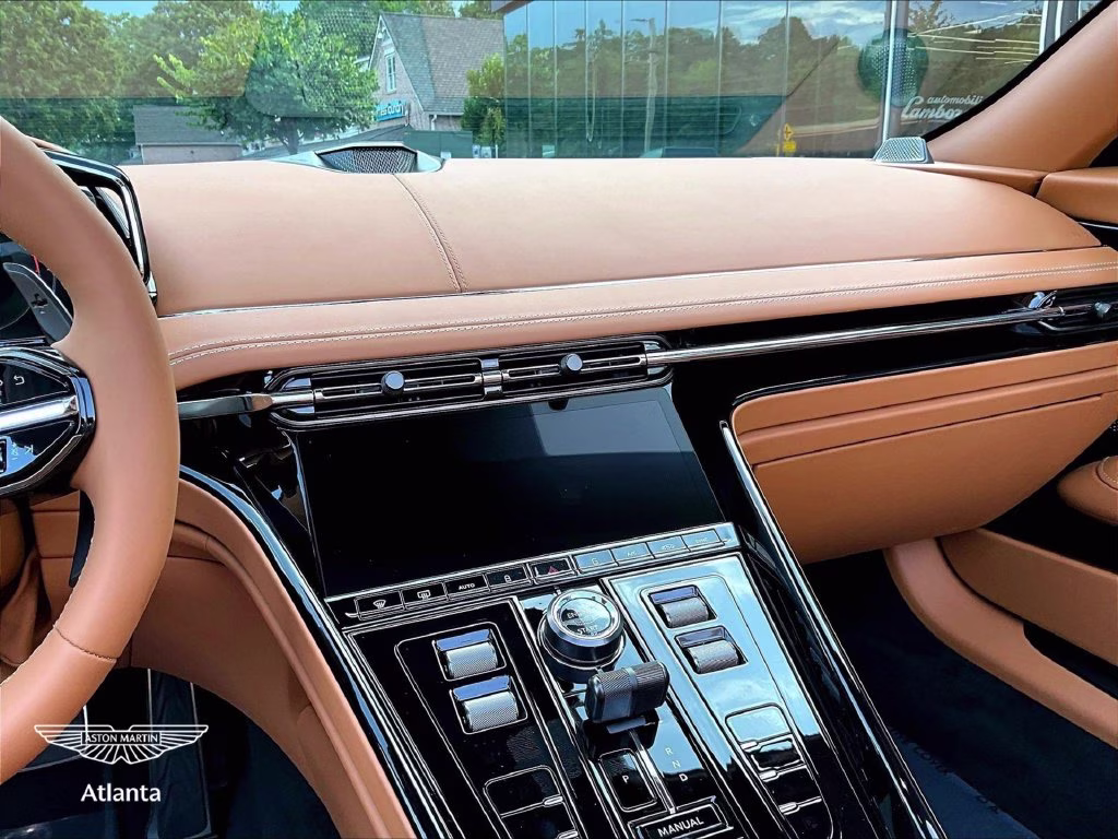 mph006_4010192014_scfrmfjw1tgm17819_2026_aston_martin_db12_s_volante_zenith_white_7_113919_982fe0edee