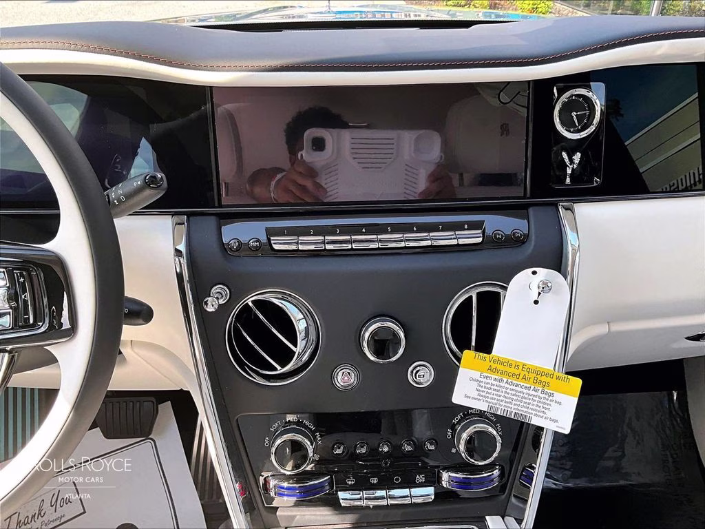 mph006_736200004_sla23ha03vu236825_2027_rolls_royce_cullinan_wittering_blue_7_112055_470df0c1f2