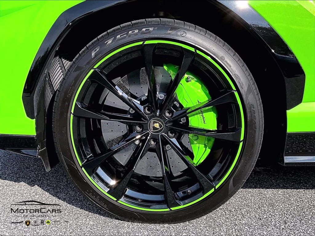 mph007_1954611644_zpbua1zl7mla13746_2021_lamborghini_urus_pearl_capsule_verde_mantis_pearl_8_112902_3a0e8be10a
