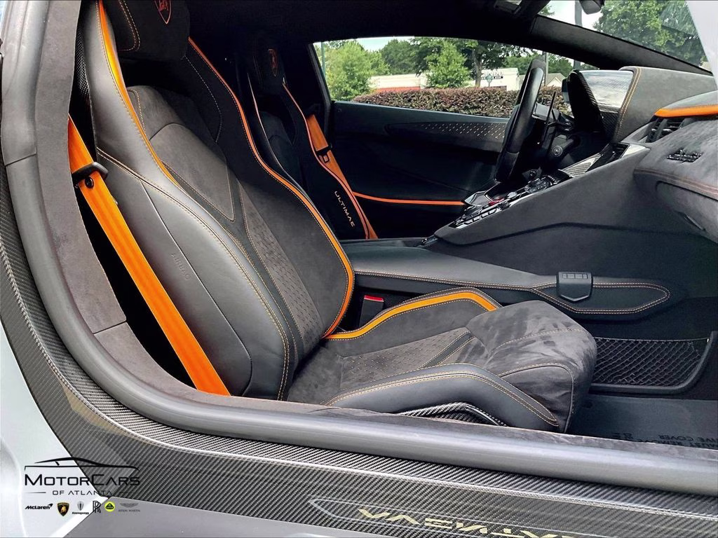 mph007_2468105911_zhwup8zd0nla11131_2022_lamborghini_aventador_lp_780_4_ultimae_grigio_acheso_matt_8_112726_b1d919903b