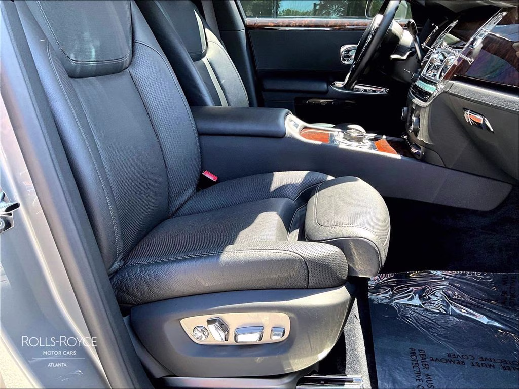 mph007_2545672004_sca664s5xgux53733_2016_rolls_royce_ghost_stone_grey_8_113230_7855488ad7