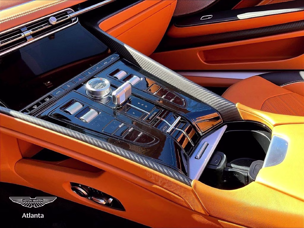 mph007_266595660_scfrmfjw3tgm18132_2026_aston_martin_db12_s_volante_q_bronze_flare_8_114622_0e83391688