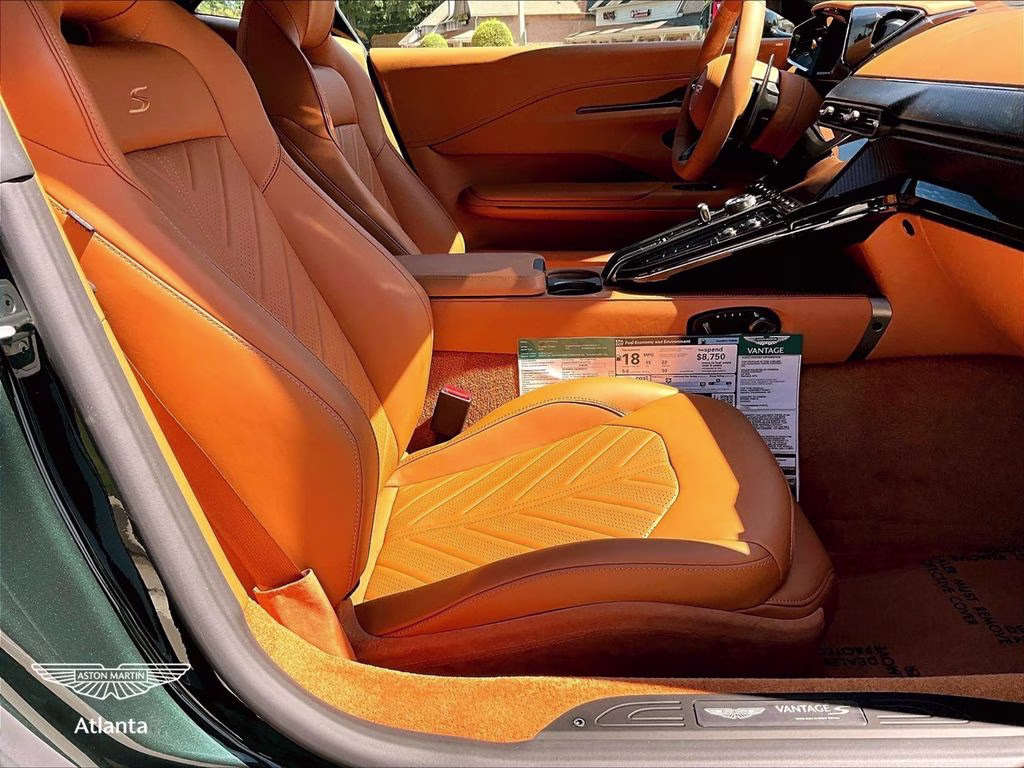mph007_2796968466_scfsmgmw1tgn11637_2026_aston_martin_vantage_s_green_8_113609_e2f6907a57