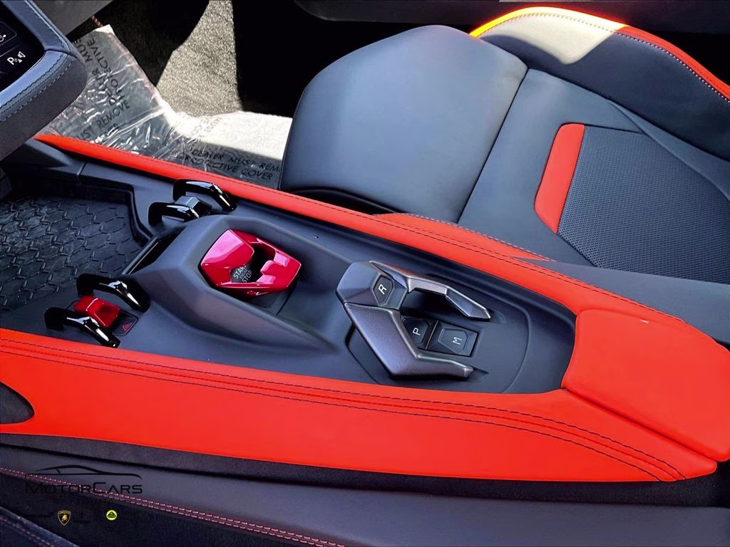 mph007_3212330077_zhwuc1zc6tla01419_2026_lamborghini_temerario_grigio_telesto_8_113187_0b94869e95