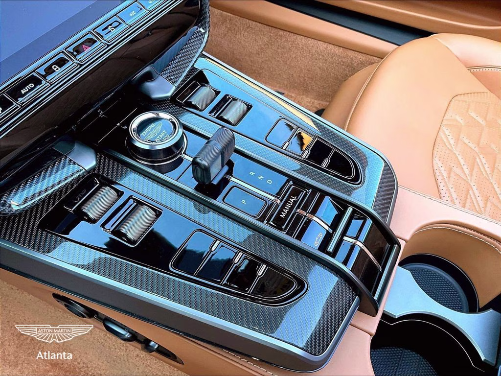 mph007_3297539945_scfumchv8tgk61106_2026_aston_martin_vanquish_volante_ultramarine_black_8_113657_b5bb50add1