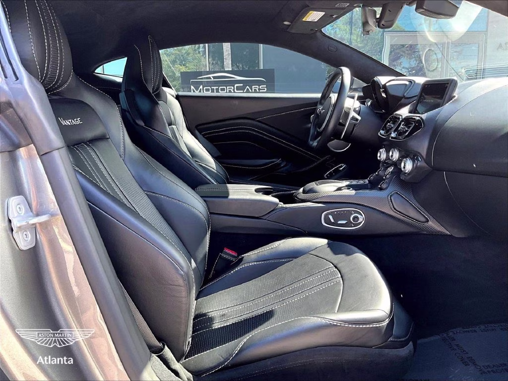 mph007_3712851389_scfsmgaw4kgn00361_2019_aston_martin_vantage_tungsten_silver_8_114310_2906bb00bf
