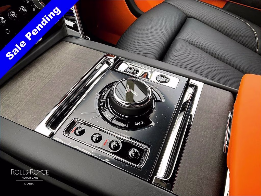 mph007_454502022_sla23ha03vu236243_2027_rolls_royce_cullinan_tempest_grey_8_111783_b492de9142