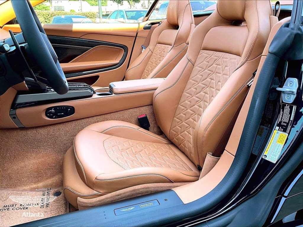 mph008_2202636216_scfumchv8tgk61106_2026_aston_martin_vanquish_volante_ultramarine_black_9_113657_43013f9614