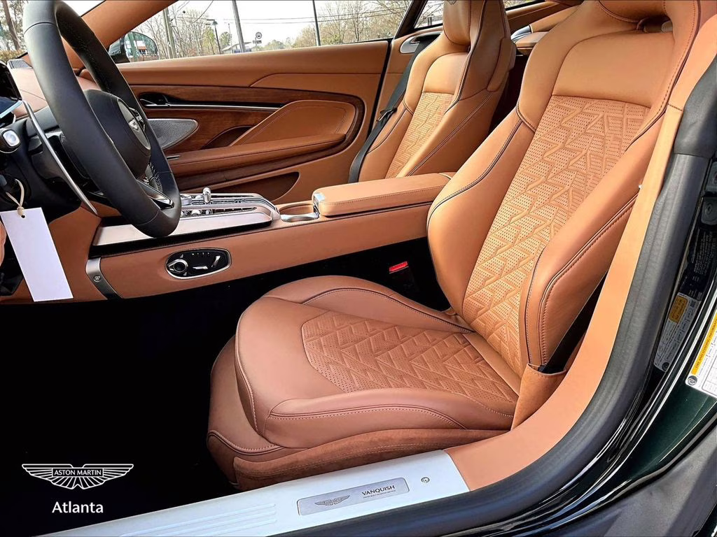 mph008_2224205366_scfumcev3tgj60723_2026_aston_martin_vanquish_v12_ghillies_green_9_109367_4c5bbe86f0