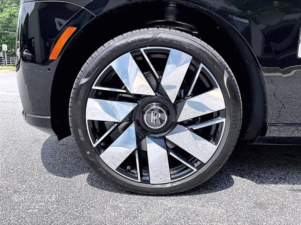 mph008_2235712701_sla13ha08tu235405_2026_rolls_royce_cullinan_black_diamond_9_112822_f3dd976604