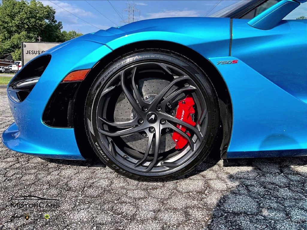 mph008_2249245203_sbm14bca2rw008739_2024_mclaren_750s_blue_9_113921_250a98e24e