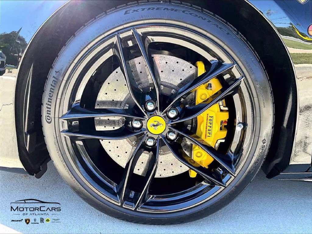 mph008_2259173548_zff80ama8h0227994_2017_ferrari_488_spider_9_114094_8c2dec43d8