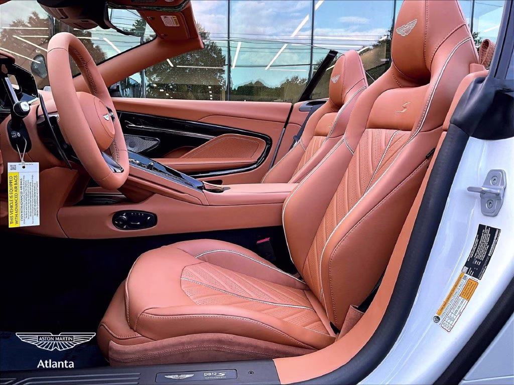 mph008_3493136620_scfrmfjw1tgm17819_2026_aston_martin_db12_s_volante_zenith_white_9_113919_ba08e9e5ad