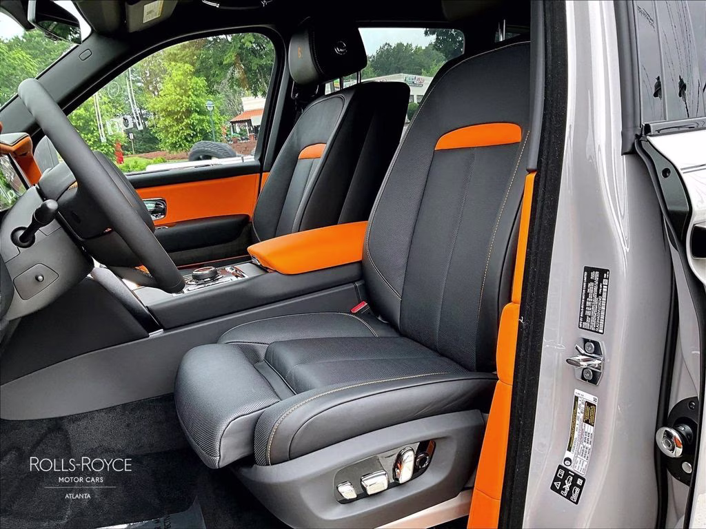 mph008_635639624_sla23ha03vu236243_2027_rolls_royce_cullinan_tempest_grey_9_111979_641c5069d1