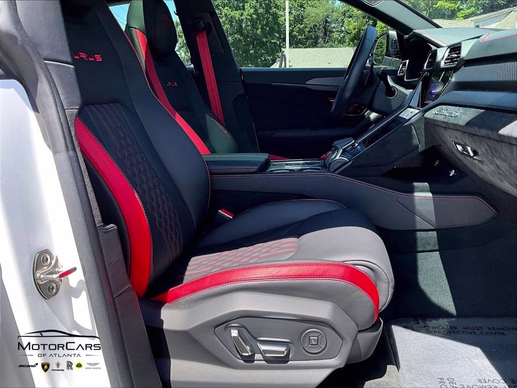 mph008_896729798_zpbuc3zl2rla29592_2024_lamborghini_urus_performante_bianco_phanes_matt_9_111513_c75bed7bf9