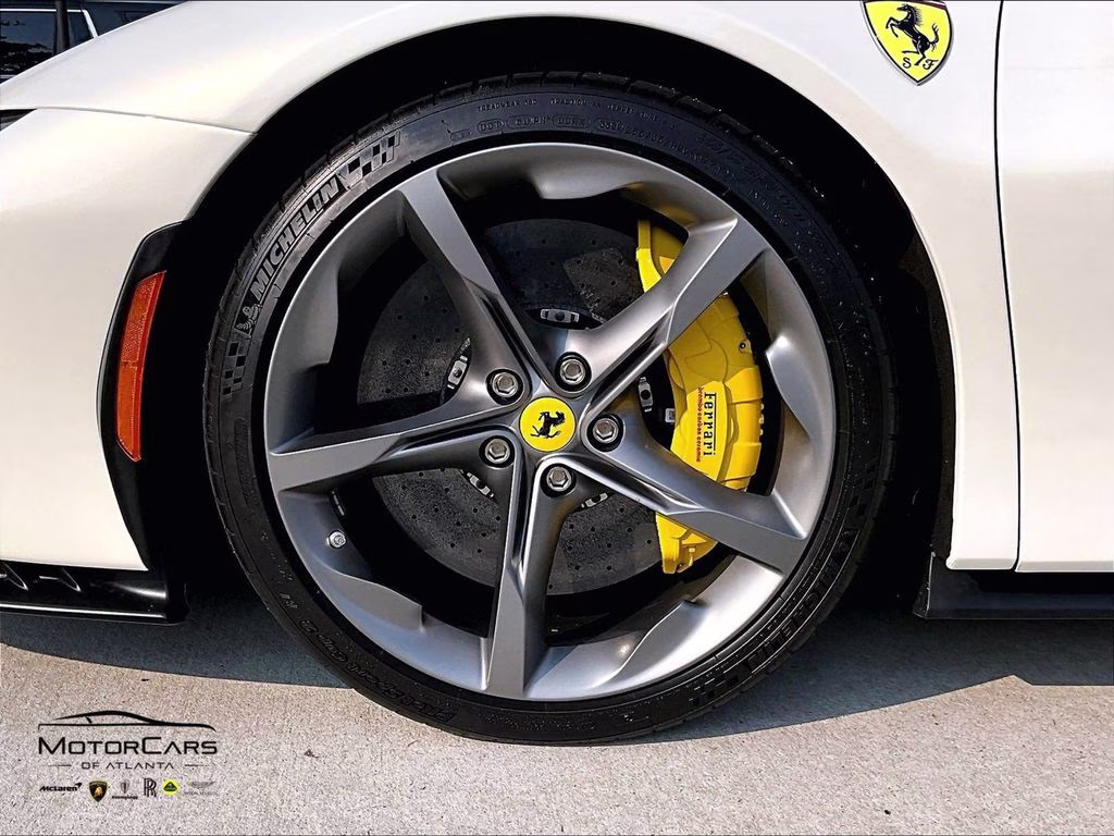 mph008_984282910_zff95nlaxp0287336_2023_ferrari_sf90_stradale_special_4_layer_bianco_italia_9_112621_63efe4bef4