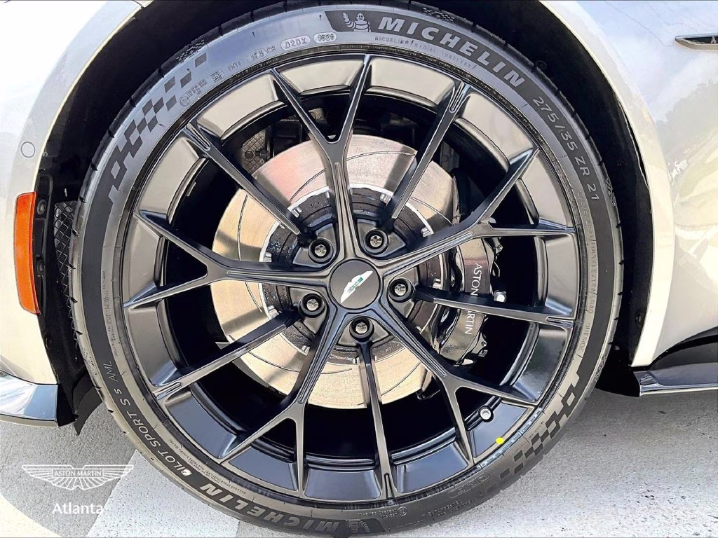 mph009_1060612900_scfsmgnw3tgp12759_2026_aston_martin_vantage_s_roadster_aluminite_silver_10_113945_c5fce1b702