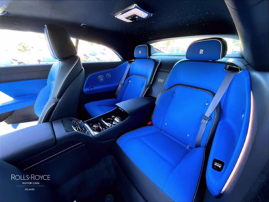 mph009_1100544146_scatk8c05vu238189_2027_rolls_royce_black_badge_spectre_black_diamond_10_114574_94b5567b5f