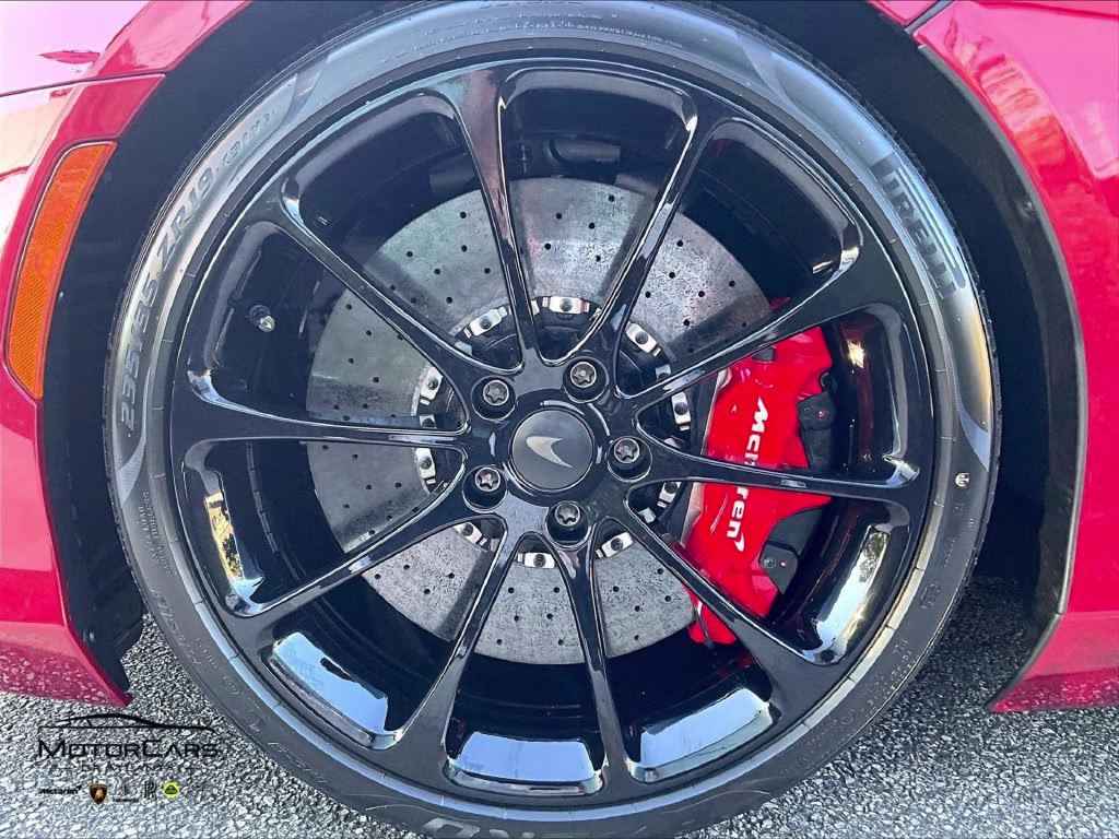 mph009_1440831303_sbm16bea0vw004738_2027_mclaren_artura_spider_mso_volcano_red_10_114294_9d7b405c78