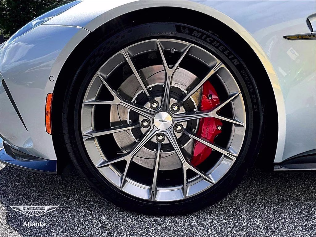 mph009_1458348627_scfsmgmw2tgn12182_2026_aston_martin_vantage_s_titanium_silver_10_111742_0da101f4f1