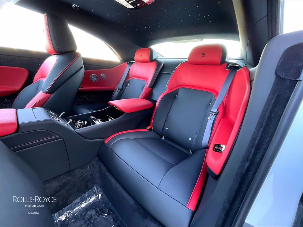 mph009_1486357997_scatk2c00su227738_2025_rolls_royce_spectre_arctic_white_10_109366_60f06b10da