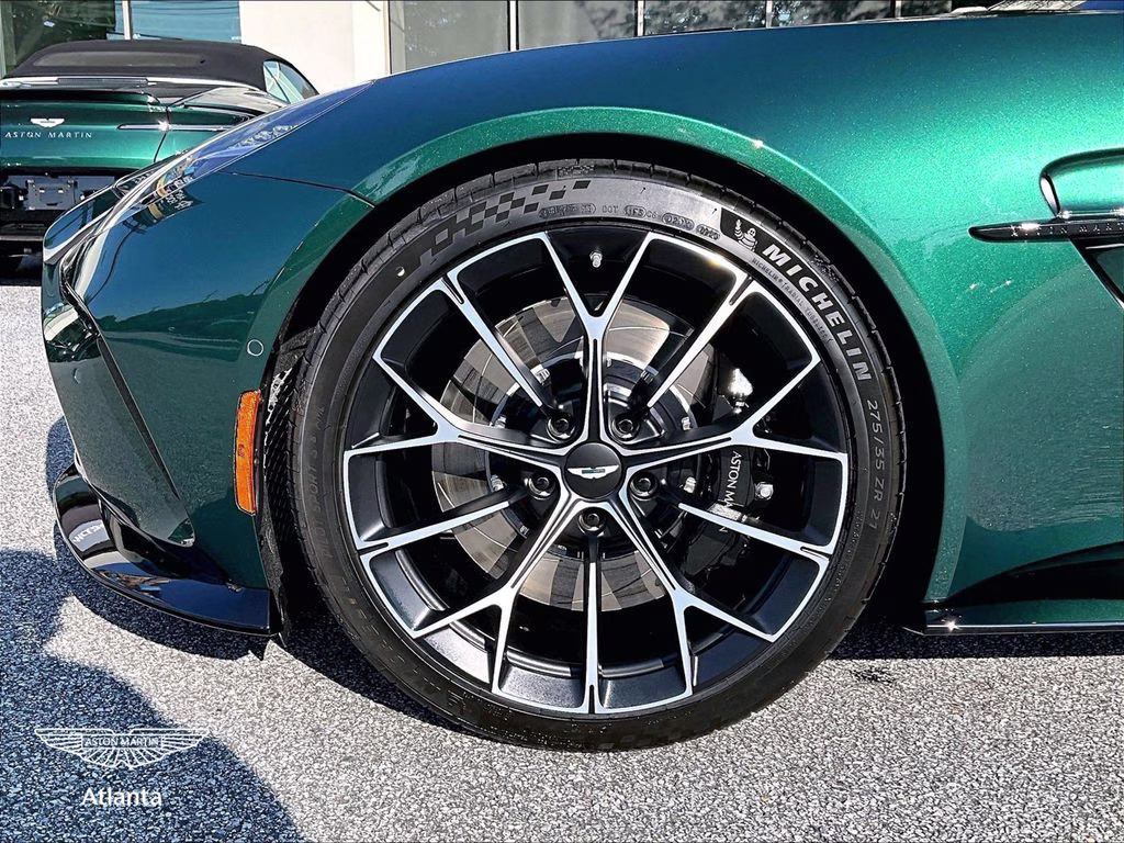 mph009_1667091715_scfsmgmw4tgn12569_2026_aston_martin_vantage_s_malachite_green_10_112638_9281f80b05