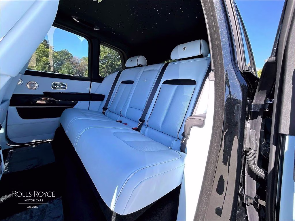 mph009_1709773749_sla33ha00vu237838_2027_rolls_royce_black_badge_cullinan_black_diamond_10_114262_a9dc151166
