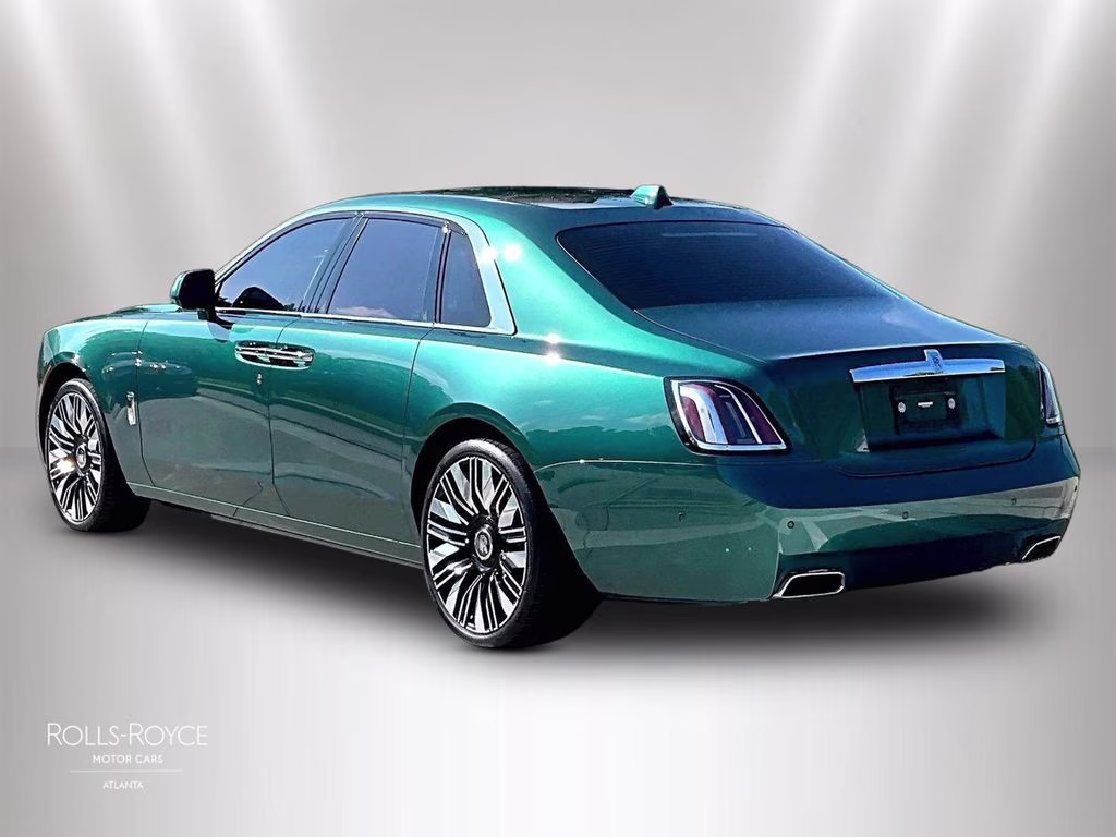mph009_2461143472_sca13gz03su229363_2025_rolls_royce_ghost_imperial_jade_10_113395_cbb730b1bb