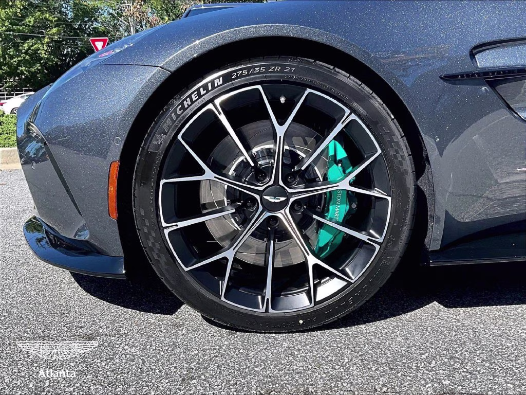 mph009_3652065120_scfsmgmw0tgn12858_2026_aston_martin_vantage_s_xenon_grey_10_114406_91b594d735
