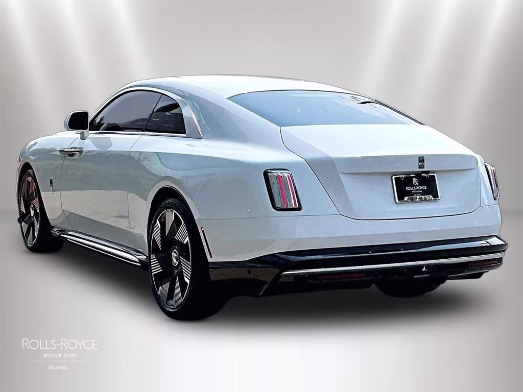 mph009_4201792508_scatk2c00su227738_2025_rolls_royce_spectre_arctic_white_10_112607_c677c4d71d