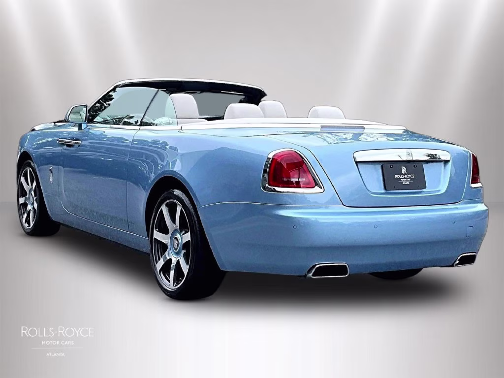 mph009_747775730_sca666d50hu107143_2017_rolls_royce_dawn_bespoke_lazuli_blue_10_113969_ad54ff5027