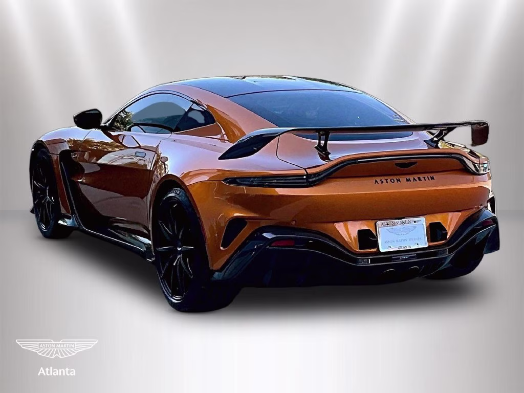 mph009_88396127_scfsmgav7pgn07335_2023_aston_martin_vantage_v12_golden_saffron_10_114424_ddd16a733f