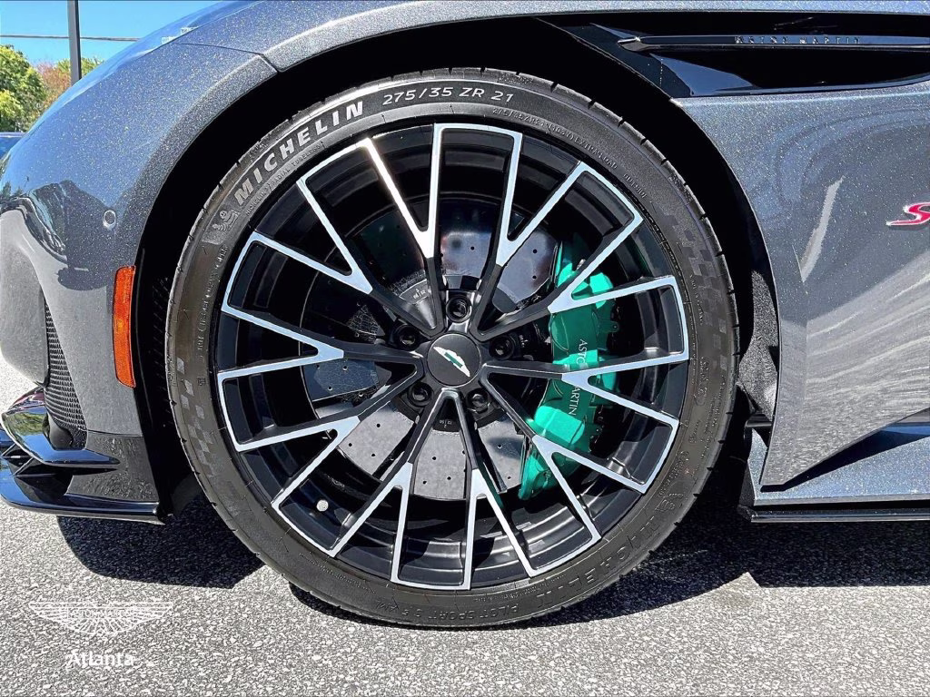 mph010_1823529389_scfrmfjw5tgm17970_2026_aston_martin_db12_s_volante_xenon_grey_11_114089_db6fb95324