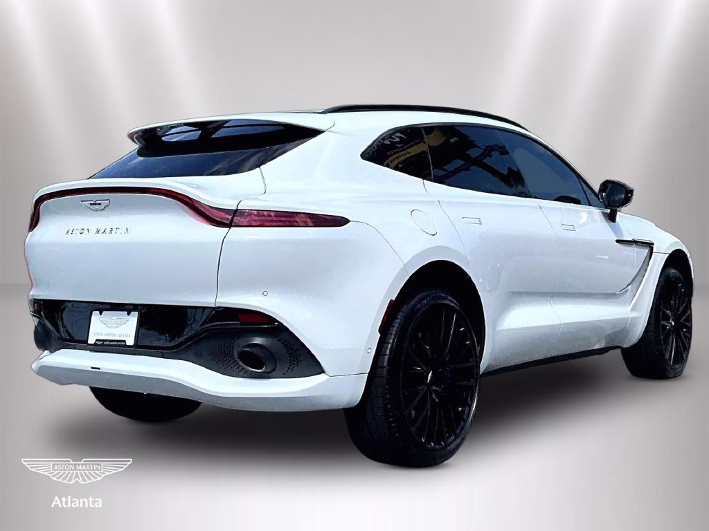 mph010_1845037304_sd7vujawxntv04922_2022_aston_martin_dbx_lunar_11_114502_b0fcaf0bf8