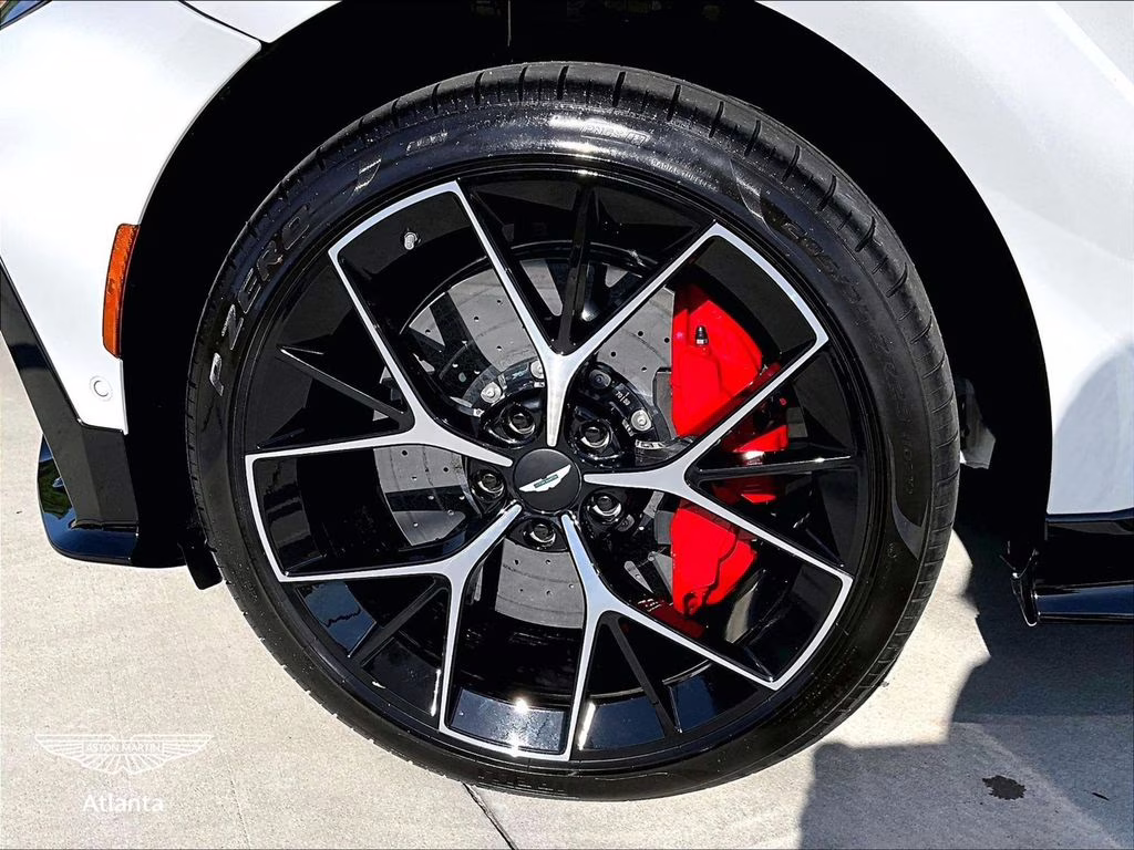 mph010_1867823279_sd7vujgw9ttv14751_2026_aston_martin_dbx_s_lunar_white_11_110070_7223da20ee