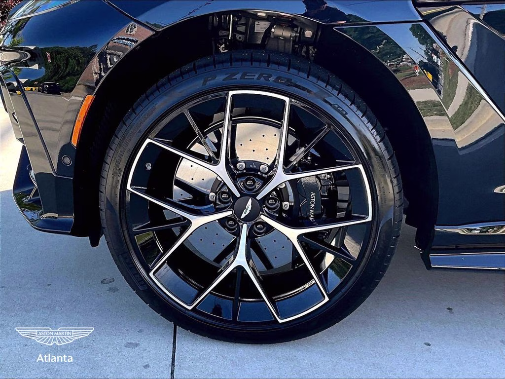 mph010_2078276385_sd7vujgw6ttv14755_2026_aston_martin_dbx_s_ultramarine_black_11_110567_4ac0ebb811