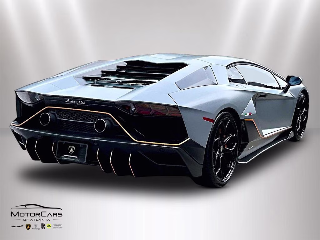 mph010_2152680174_zhwup8zd0nla11131_2022_lamborghini_aventador_lp_780_4_ultimae_grigio_acheso_matt_11_112726_92dca9d124