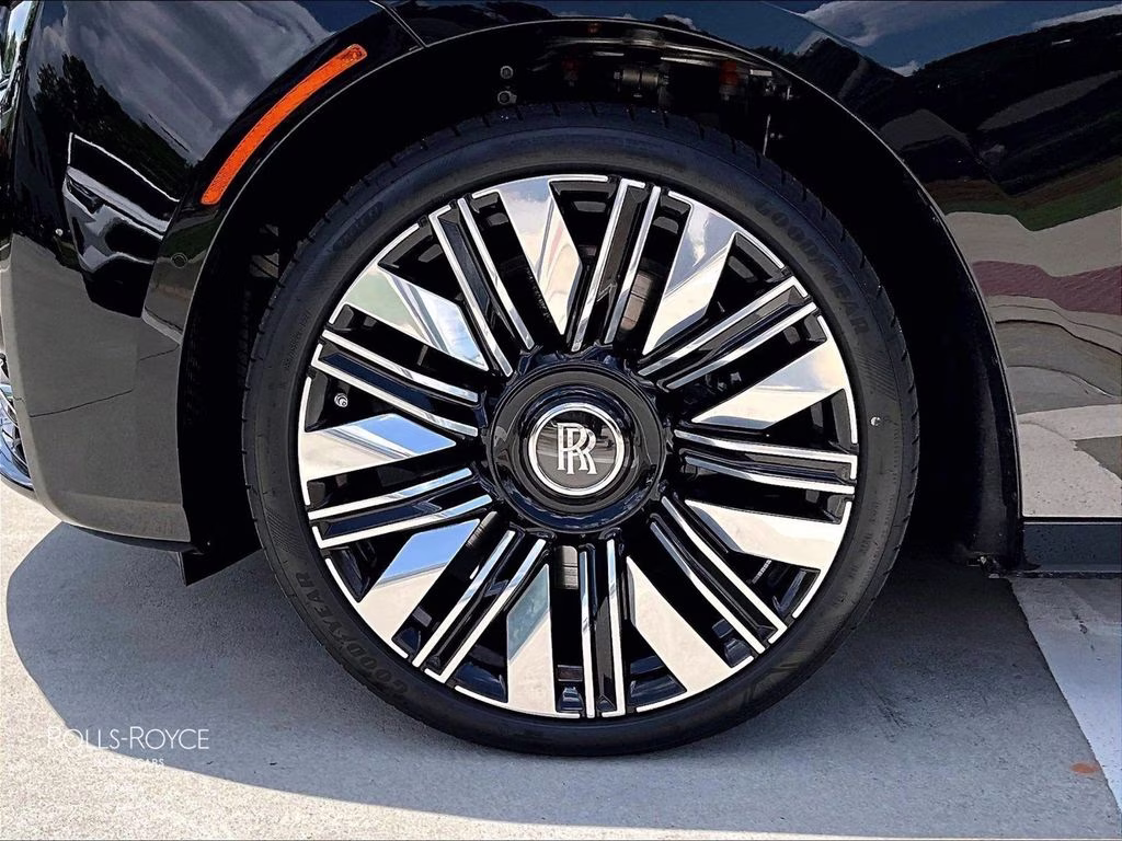 mph010_2172700798_sca23gz03vu236404_2027_rolls_royce_ghost_black_diamond_11_111455_1c4656da59