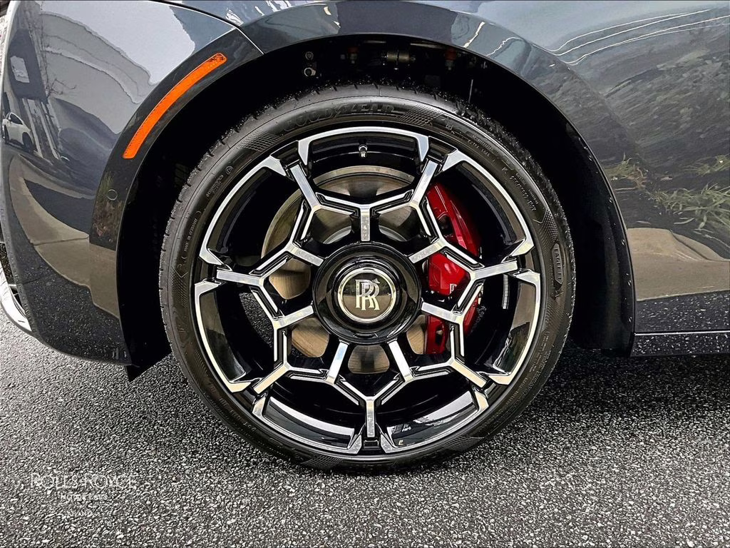 mph010_2855481875_sca33gz02tu233625_2026_rolls_royce_ghost_black_badge_darkest_tungsten_11_109366_2692f2a067