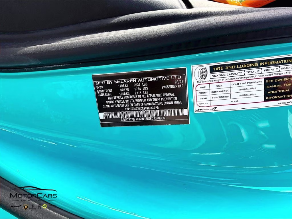 mph010_2917167358_sbm22gca9vw003720_2027_mclaren_gts_tokyo_cyan_11_114270_923d07298e