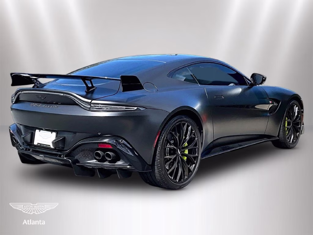 mph010_323261751_scfsmgawxngn50203_2022_aston_martin_vantage_jet_black_11_114318_2058dc2d87