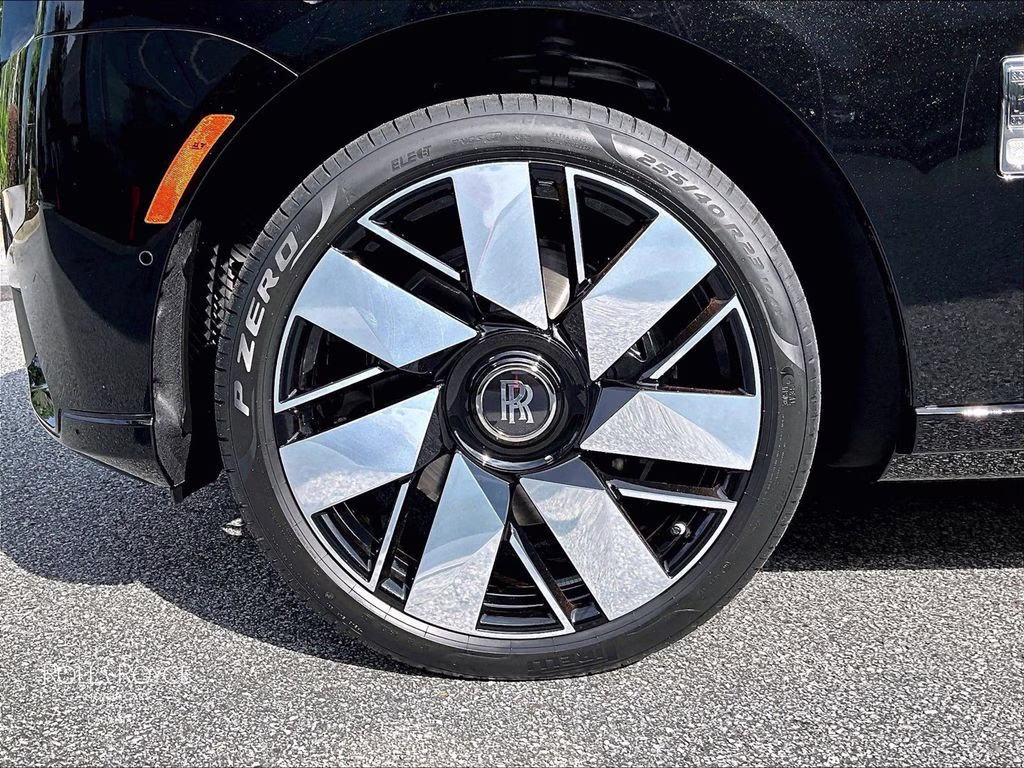 mph010_621860851_sla23ha09vu236991_2027_rolls_royce_cullinan_black_diamond_11_112053_13989b5ad1