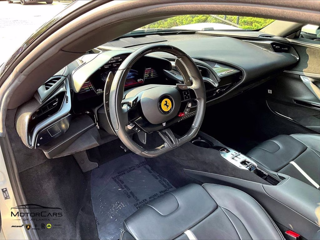 mph011_1038457247_zff95nlaxp0287336_2023_ferrari_sf90_stradale_special_4_layer_bianco_italia_12_112621_88a5743560