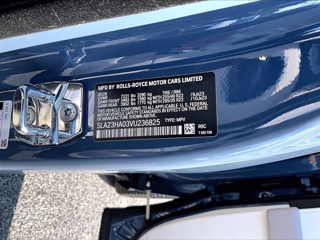 mph011_1223908820_sla23ha03vu236825_2027_rolls_royce_cullinan_wittering_blue_12_112055_45d6528981