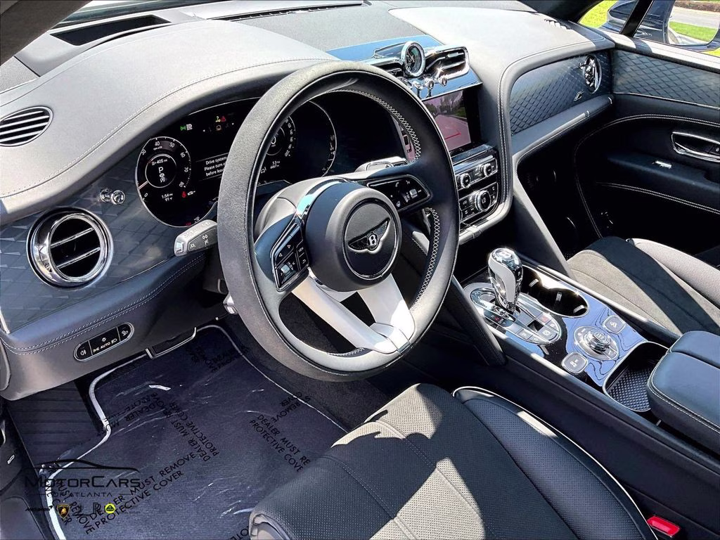 mph011_1410022679_sjaat2zvxsc029045_2025_bentley_bentayga_s_v8_ice_12_113326_a34e0ac40c