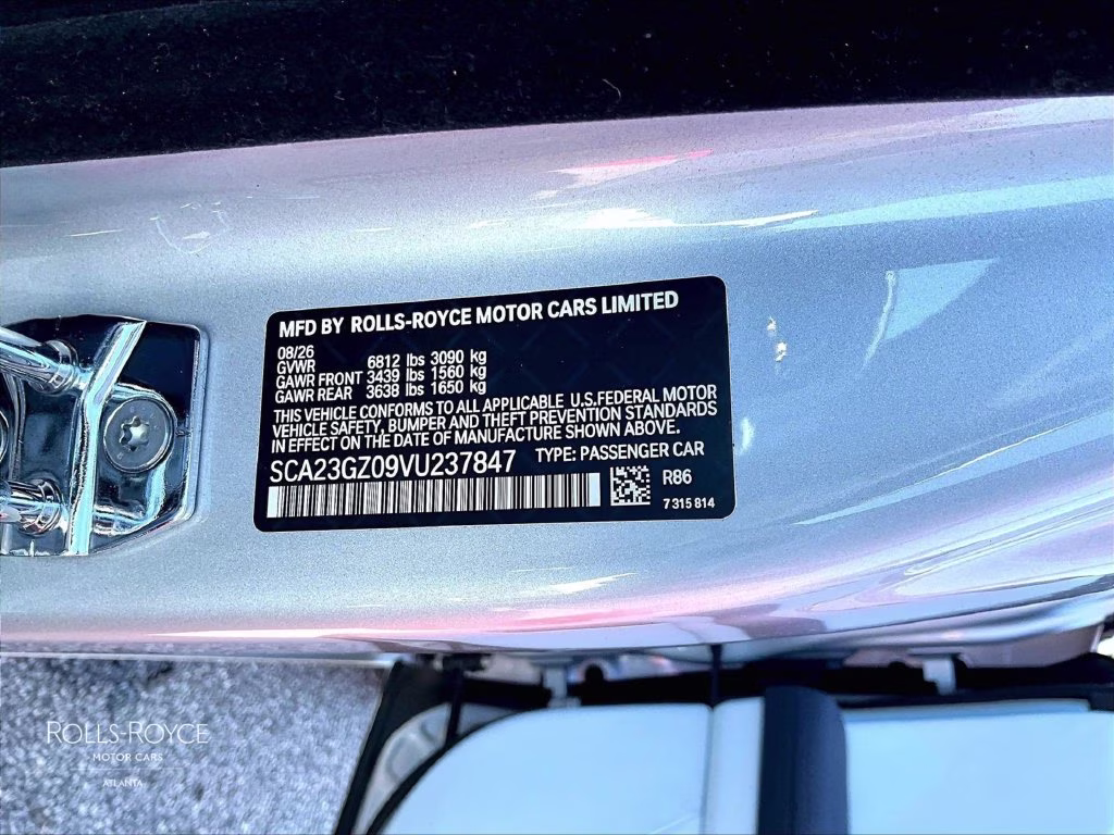 mph011_199470756_sca23gz09vu237847_2027_rolls_royce_ghost_silver_12_114454_b74c6c7bf1