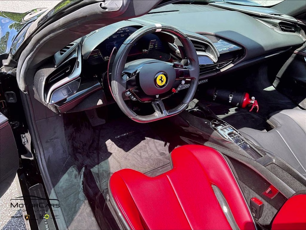 mph011_2063831564_zff96nma3n0280267_2022_ferrari_sf90_spider_tailor_made_nero_12_112127_17434100a6