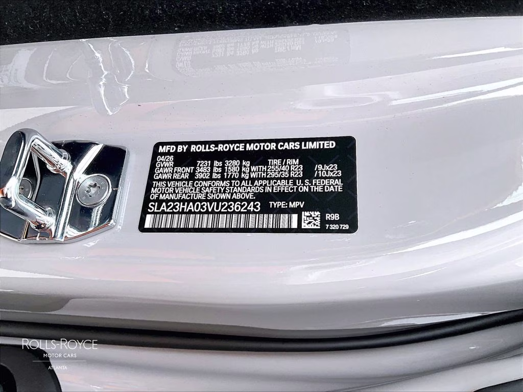 mph011_219563903_sla23ha03vu236243_2027_rolls_royce_cullinan_tempest_grey_12_111979_6e29c64d80